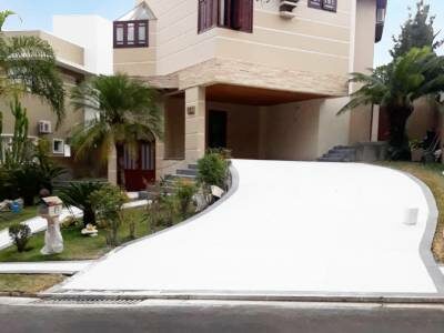 Residencial Para quem quer renovar áreas externas, criando ambientes seguros, bonitos e duráveis. Ideal para áreas frontais, quintais, varandas, piscinas e áreas de lazer.